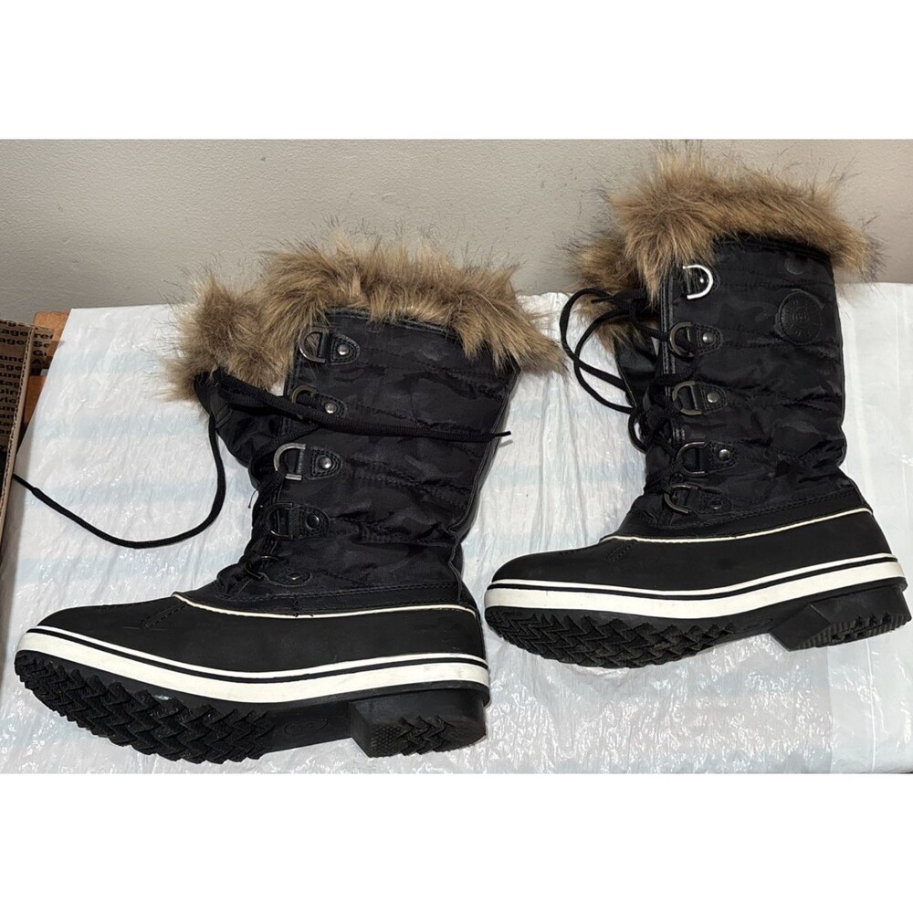 GLOBALWIN Womens Black Winter Snow Boots Faux Fur Lace Up W1837-1 Size 7.5